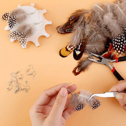 200PCS Assorted Feathers, 4 Styles Chicken Feathers for DIY Crafts Dream Catcher Carnival Costume Party Mask Decoration